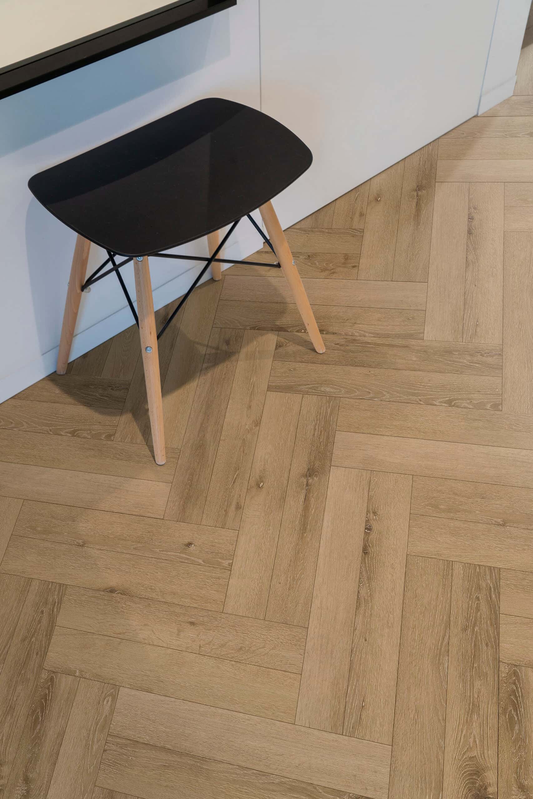 Rigid-Vinyl COREtec Regina Fischgrät Thumbnail 1