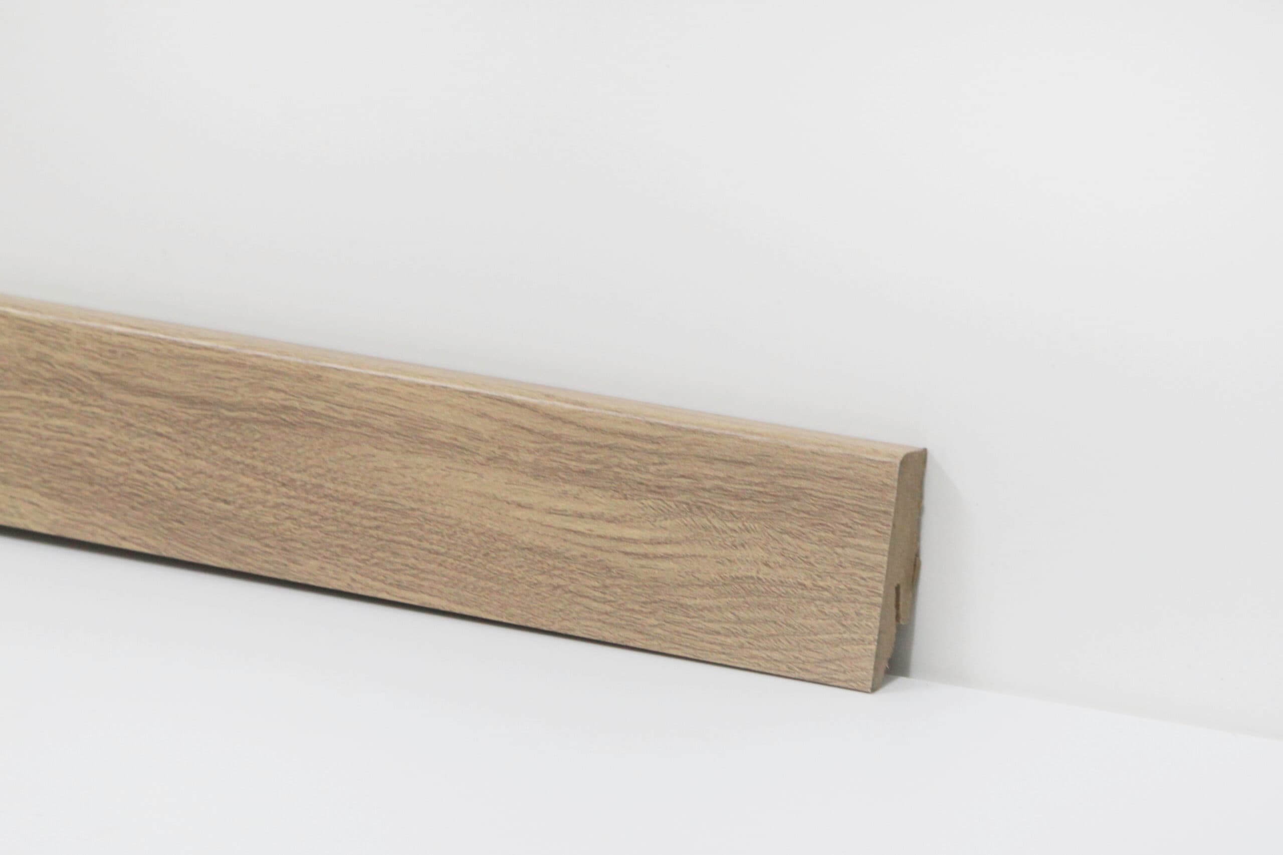 St58-Sockelleiste 8145