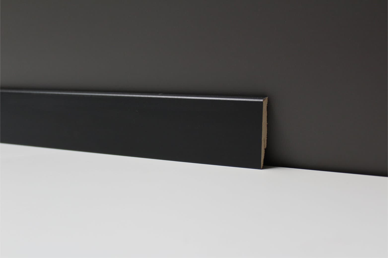 St58-Sockelleiste 5839