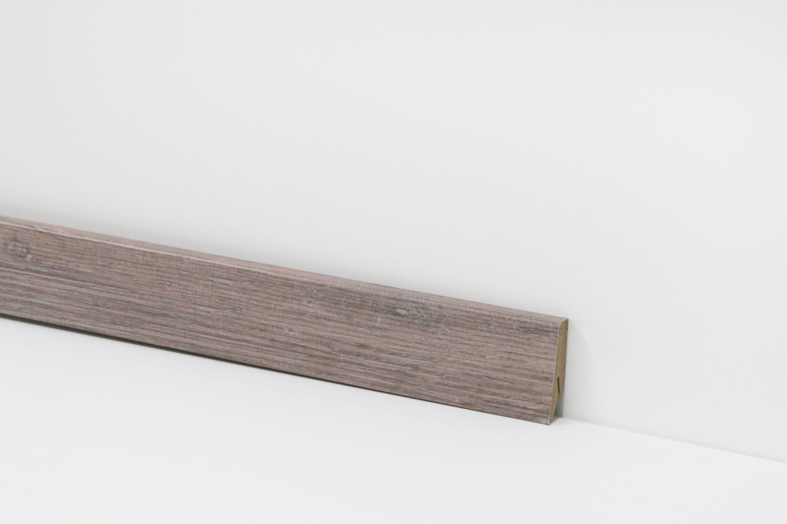 St58-Sockelleiste 3075