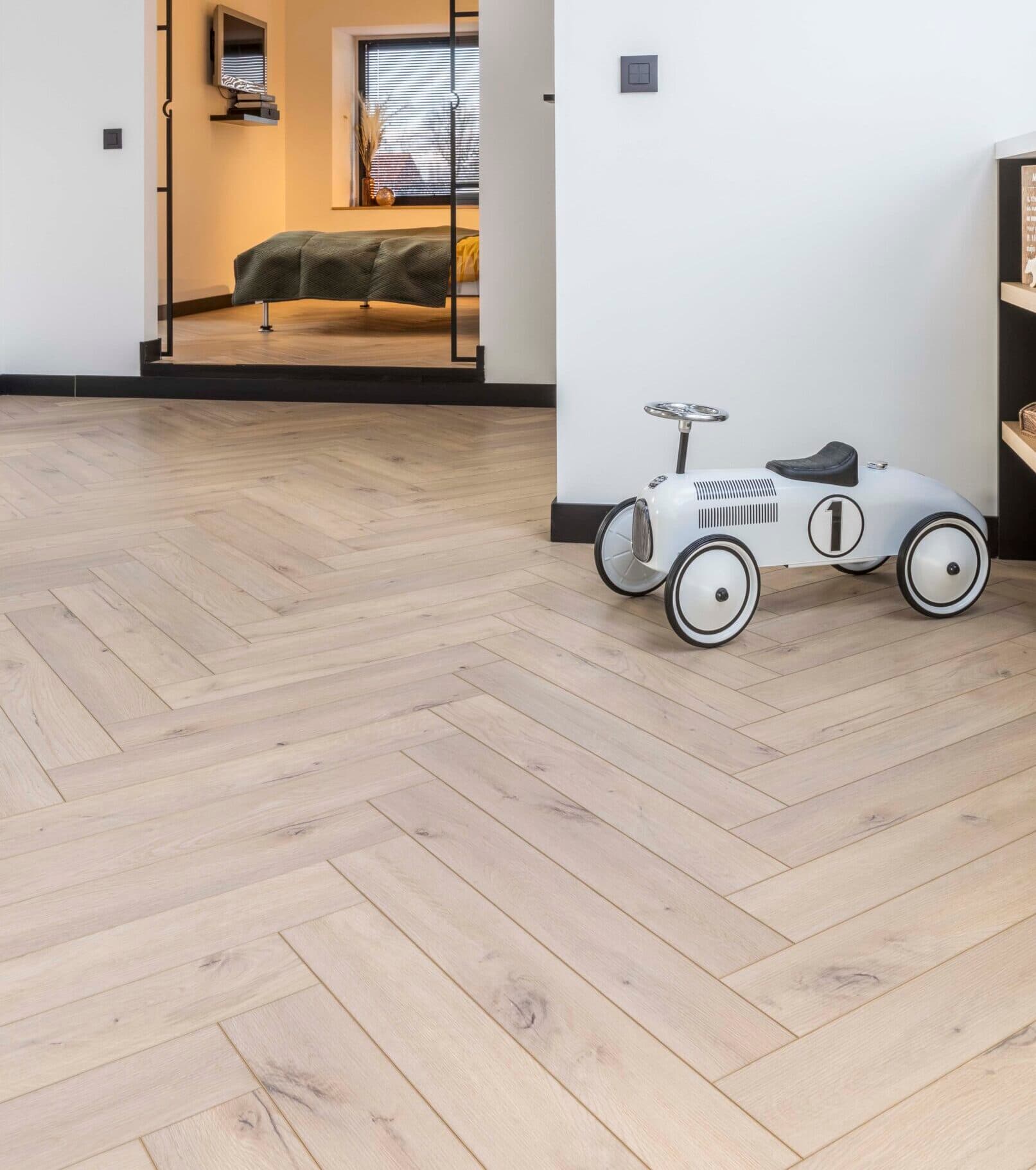 Rigid-Vinyl COREtec Forest Fischgrät